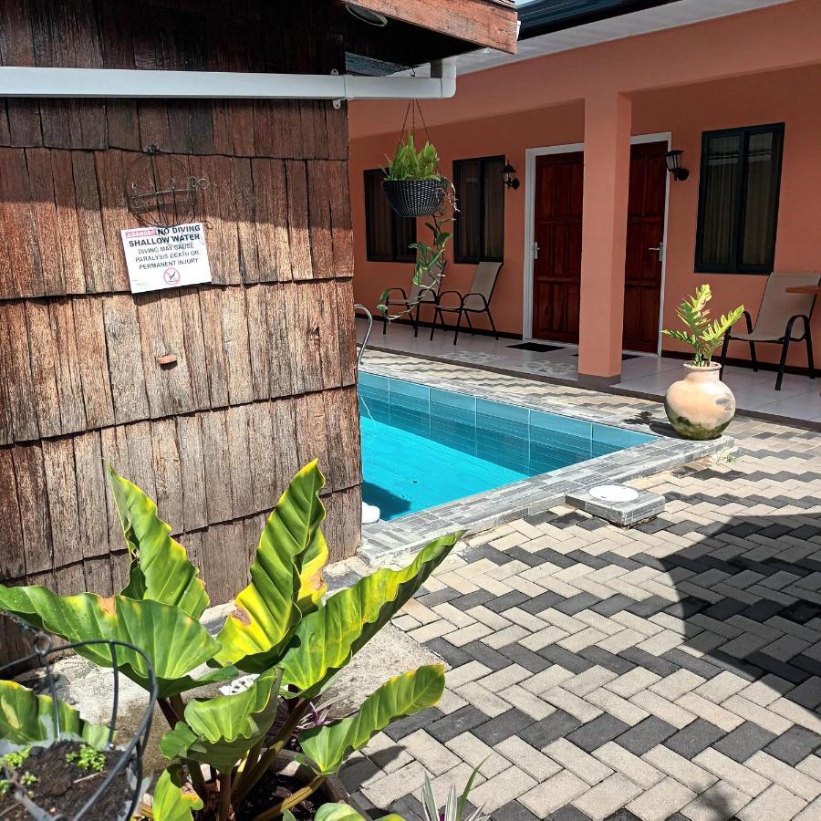 Max Garden And Pool Apartment Paramaribo Exterior photo