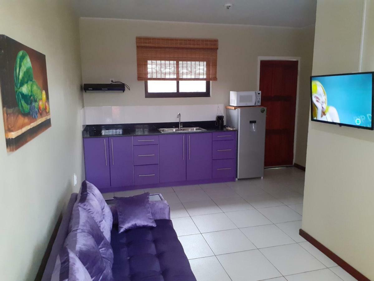 Max Garden And Pool Apartment Paramaribo Exterior photo