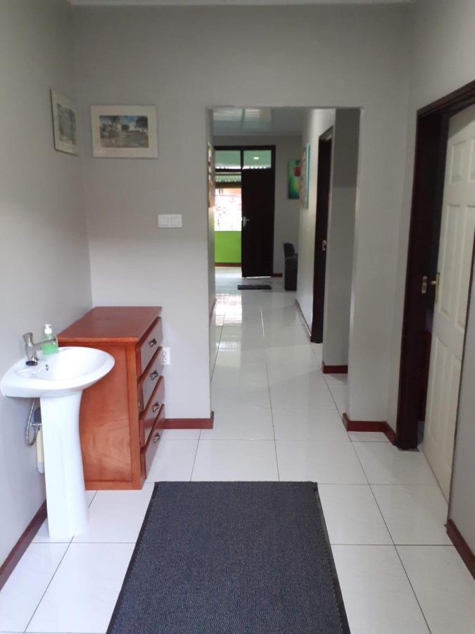 Max Garden And Pool Apartment Paramaribo Exterior photo